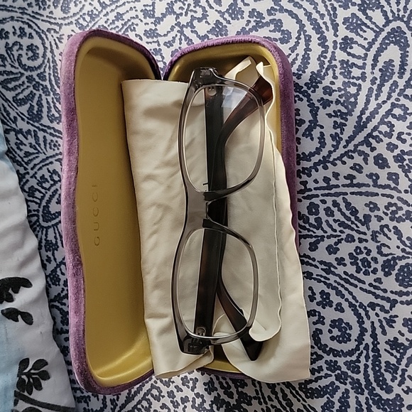Gucci Glasses - Picture 1 of 8